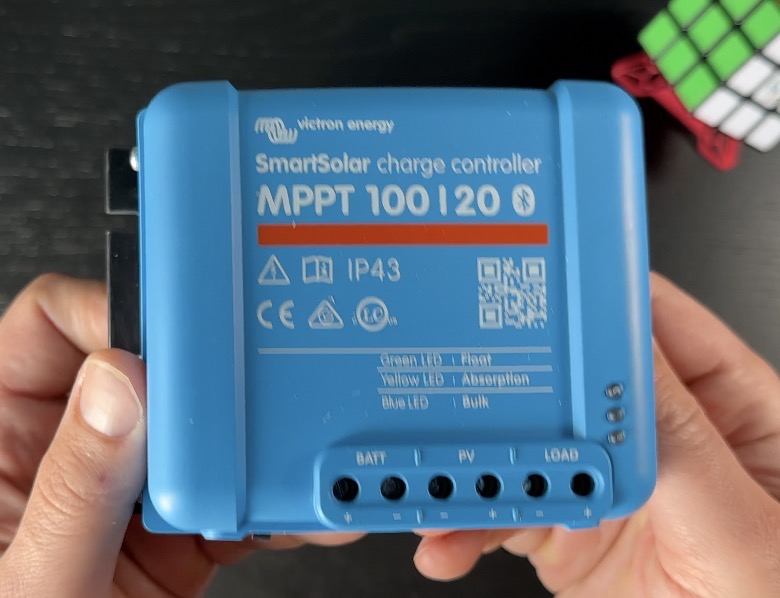 Victron SmartSolar MPPT 100 | 20 charge controller